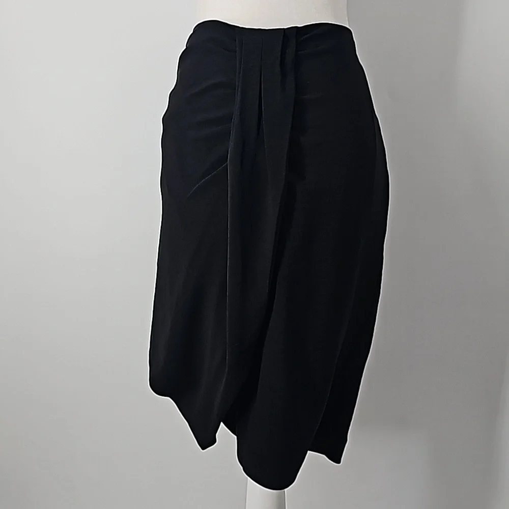 Express Sexy Crinkle Fabric Skirt‎ with Front Pleat Detail & Slit Black